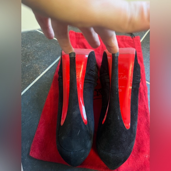 Authentic Christian Louboutin Greissimo Black Suede Peep Toe Heels Sz 40 (9–9.5) - Picture 7 of 11